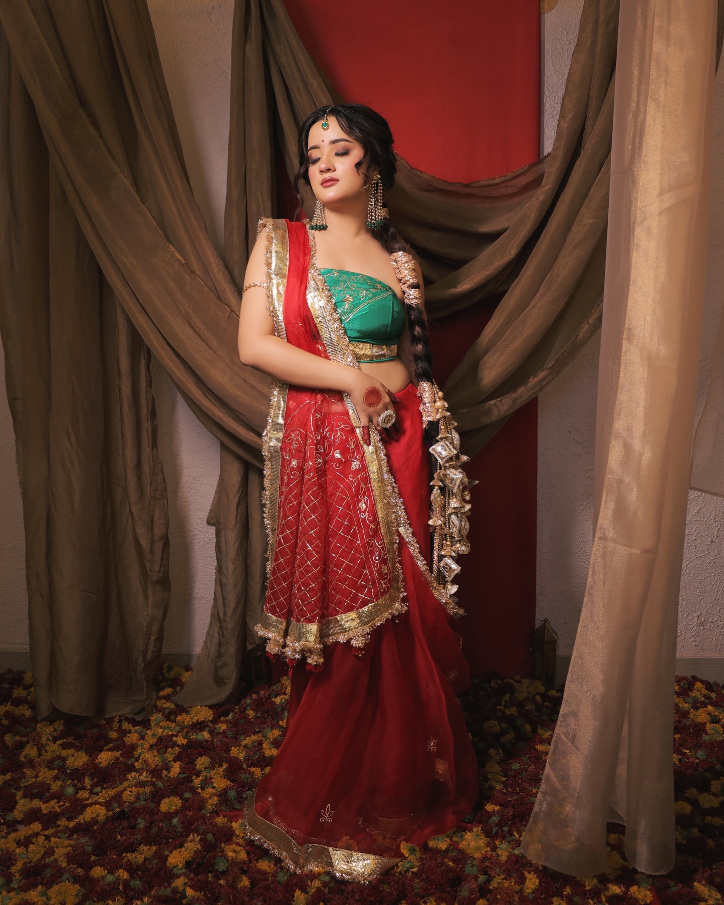 RED AND EMERALD GREEN SAREE  - SWARN MANJAR
