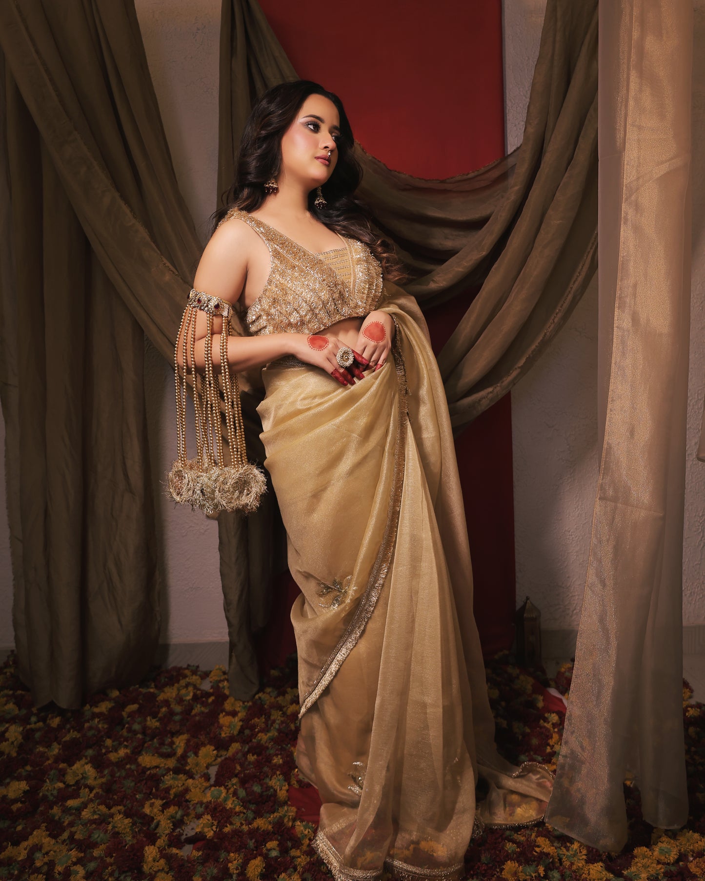 GOLDEN MONOCHROME SAREE - SWARN MANJARI